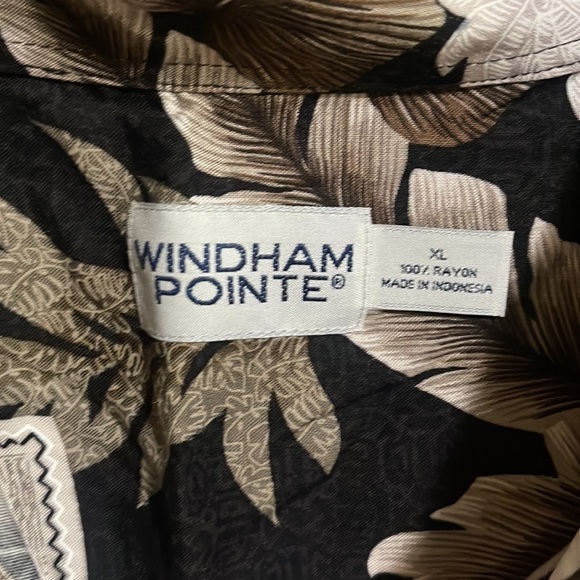 Men’s Windham Pointe Button Up Shirt - Picture 4 of 4